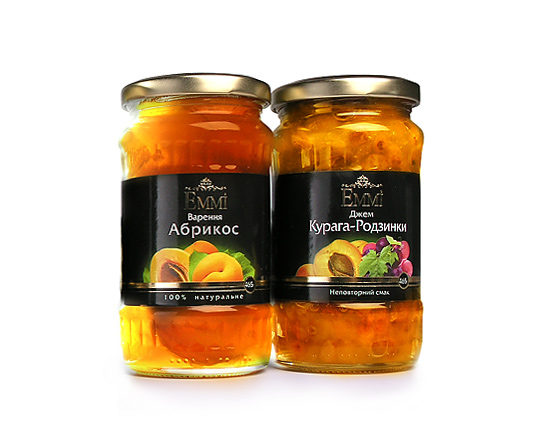 ...”Apricot” and “ Dried apricots with raisins”. Oh… Yummy!